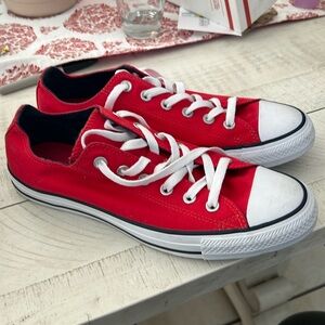 Red converse size 8 men 10 women like new